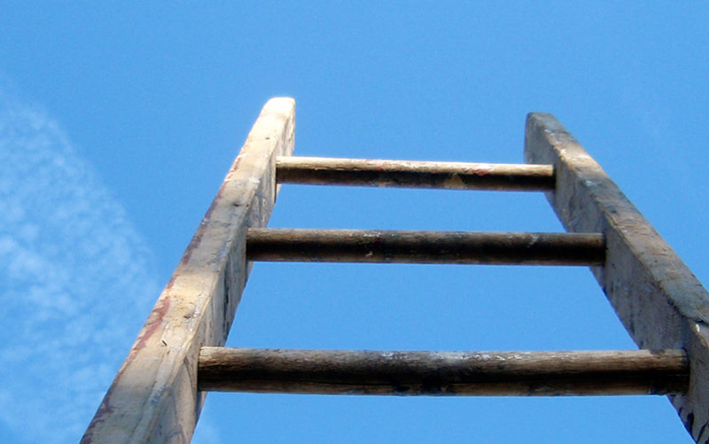 Three Seconds – A Roof Climbing Job Ends In Tragedy