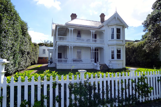 Devonport: A Town of History and White Picket Fences